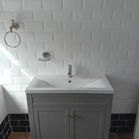 Smugglers Hatch * Marske-by-the-Sea