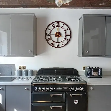 Smugglers Hatch * Marske-by-the-Sea