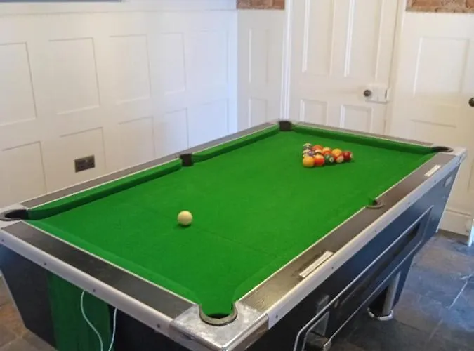 Villa Smugglers Hatch *